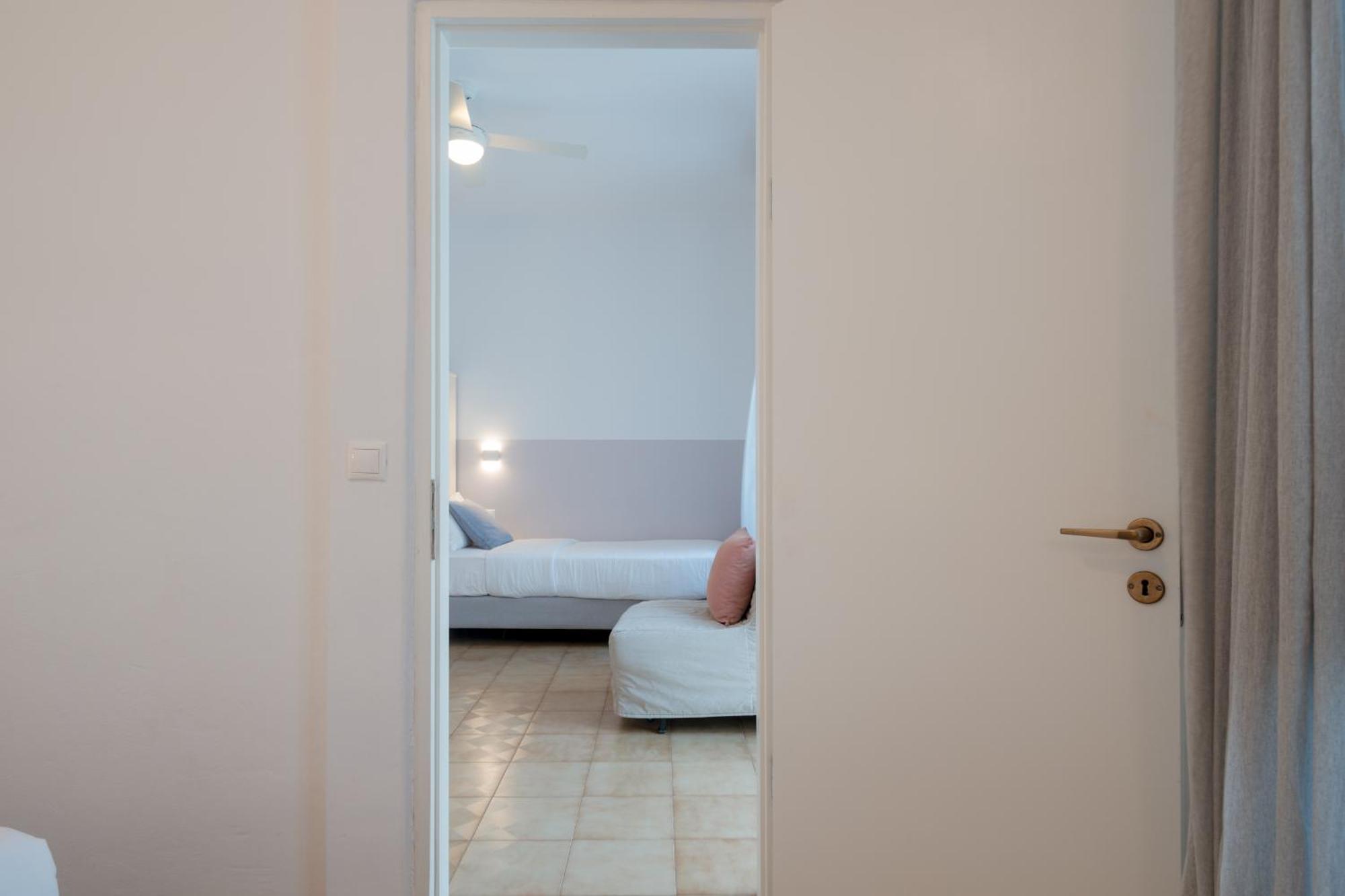Nautilus Apartments ปาริเกีย ภายนอก รูปภาพ
