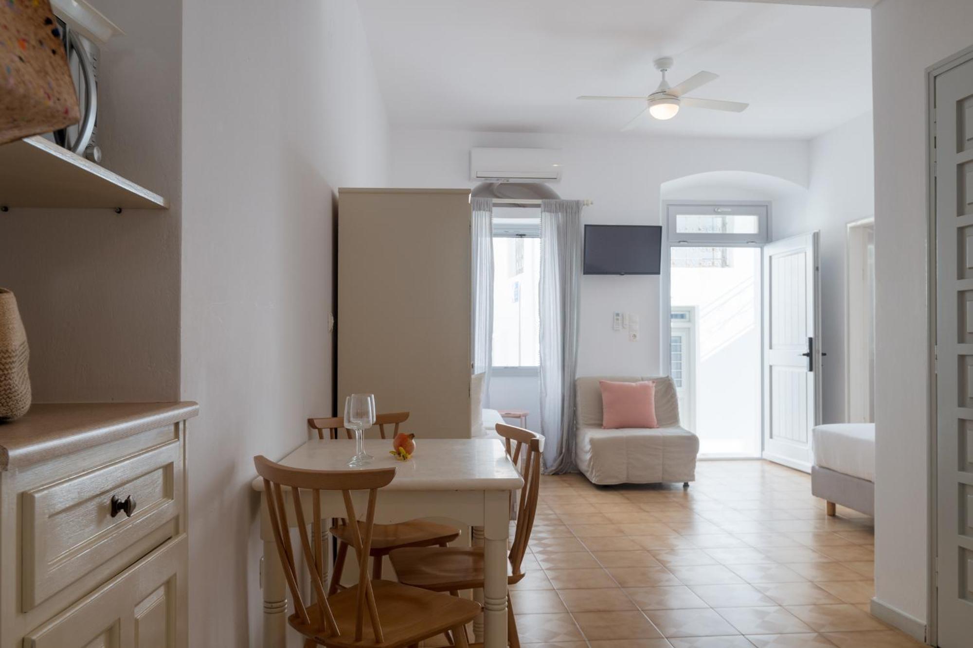 Nautilus Apartments ปาริเกีย ภายนอก รูปภาพ